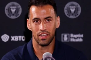 Sergio Busquets gia nhập Inter Miami với hợp đồng 2 năm