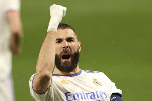 Dù cao tuổi, Karim Benzema vẫn là chân sút số một của Real Madrid ở thời điểm hiện tại. 