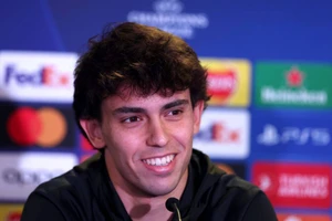  Joao Felix và Joao Cancelo gia nhập Barca.