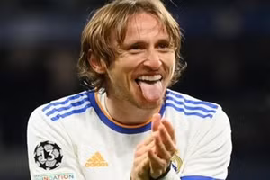 Modric nhận lương 50 triệu euro mỗi mùa nếu sang Ả Rập Xê-út chơi bóng.