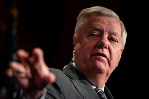 Thượng nghị sĩ Mỹ Lindsey Graham nói Ukraine có mỏ vàng 10 nghìn tỷ USD.