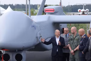 Thủ tướng Đức Olaf Scholz tại Triển lãm hàng không ILA Berlin, Schoenefeld, ngày 5 tháng 6 năm 2024. Ảnh: Getty Images