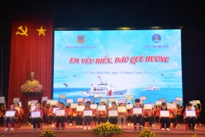 Các thí sinh tham gia cuộc thi.