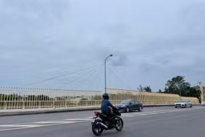 Cầu Đại An sau khi được đầu tư trang trí.