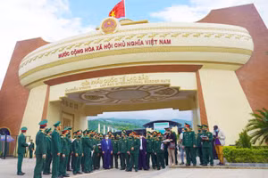 Quảng Trị là tỉnh được Bộ Quốc phòng giao nhiệm vụ tổ chức thực hiện chương trình giao lưu hữu nghị quốc phòng biên giới Việt Nam - Lào.