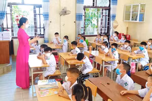 Học sinh lớp 1 tại tỉnh Quảng Trị đã tựu trường sớm hơn so với các khối lớp và cấp học