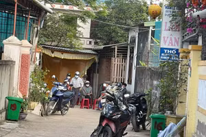 Người thân tổ chức lo mai táng cho nạn nhân.