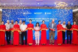 Lễ khai trương Trung tâm Nghiên cứu sức khỏe thông minh VinUni-Illinois (VISHC).