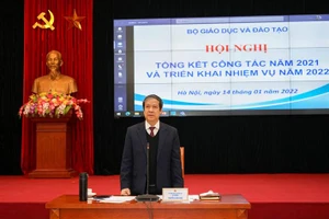 Bộ trưởng Nguyễn Kim Sơn phát biểu kết luận Hội nghị tổng kết công tác năm 2021 và triển khai nhiệm vụ trọng tâm năm 2022. 