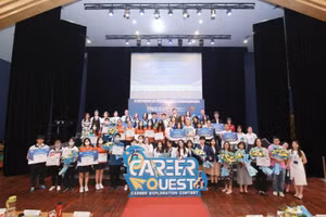 Lễ trao giải CareerQUEST 2021-2022 được tổ chức tại trường Phổ thông Song ngữ Liên cấp Wellspring.