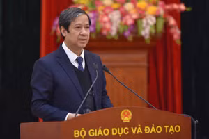 Bộ trưởng Bộ Giáo dục và Đào tạo Nguyễn Kim Sơn phát biểu kết luận hội nghị.