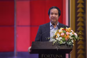 Bộ trưởng Bộ GD&ĐT Nguyễn Kim Sơn phát biểu kết luận hội thảo.