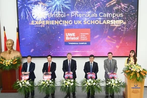 Ra mắt Quỹ học bổng “Experiencing UK - Trải nghiệm vương quốc Anh”.