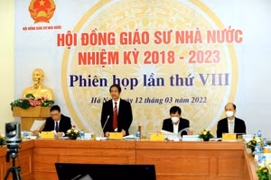 Hội đồng Giáo sư Nhà nước họp xét công nhận đạt tiêu chuẩn chức danh Giáo sư, Phó Giáo sư năm 2021.