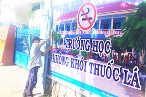 Trường học không khói thuốc cần được ưu tiên thực hiện do có nhiều lợi ích. Ảnh minh họa/ITN. 