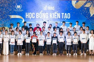 Trao Học bổng kiến tạo năm 2022 ngày 30/10.