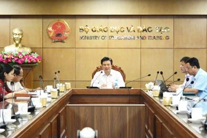 Đoàn kiểm tra số 1 kiểm tra trực tuyến công tác chuẩn bị thi tốt nghiệp THPT năm 2022 các tỉnh: Hải Dương, Hưng Yên, Bắc Ninh, Ninh Bình, Thái Bình.