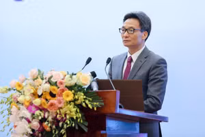 Phó Thủ tướng Vũ Đức Đam phát biểu tại Hội nghị trực tuyến toàn quốc ngành Giáo dục năm 2020.