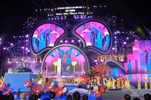 Lễ hội Hoa Phượng Đỏ Hải Phòng được tổ chức sau 2 năm tạm ngừng vì dịch Covid-19