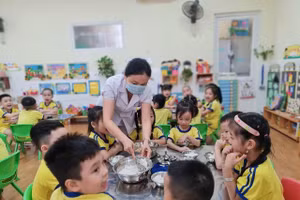 Học kì I đối với giáo dục mầm non có 18 tuần thực học.