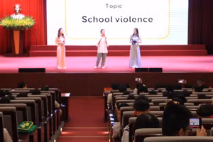 Học sinh tham gia Olympic Tiếng Anh cấp quận năm học 2023-2024.