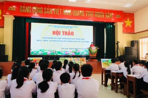 Quang cảnh chuyên đề.