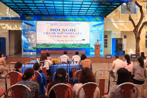 Quang cảnh họp phụ huynh ngày 1/10 tại THCS Hồng Bàng.