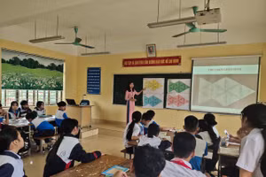 Giờ học đầy hứng thú của học sinh Trường THCS Phong Cốc, thị xã Quảng Yên 