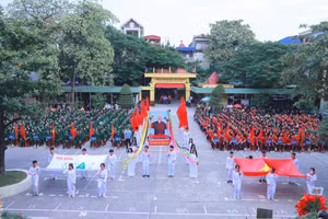 Hội khoẻ Phù Đổng và Hội thao Giáo dục quốc phòng, an ninh Trường THPT Lê Hồng Phong.