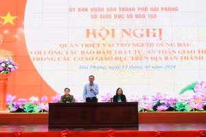 Sở GD&ĐT, Công an thành phố lắng nghe ý kiến của các nhà trường về công tác đảm bảo trật tự, ATGT.