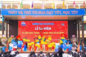 Chương trình văn nghệ nhân Lễ kỉ niệm 91 năm Ngày thành lập Đoàn TNCS Hồ Chí Minh của Trường THPT Lê Quý Đôn