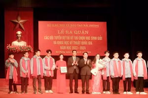 Lễ ra quân các đội tuyển thi chọn HSG quốc gia tại Hải Phòng ngày 2/1/2024.