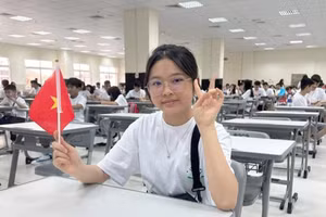 Em Lê Quỳnh Nga, học sinh lớp 9A, trường THCS Hùng Vương.