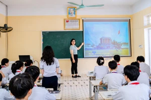 Giáo dục đạo đức, lối sống cho học sinh lồng ghép với đẩy mạnh “Học tập và làm theo tư tưởng, đạo đức, phong cách Hồ Chí Minh” tại Trường THCS Nam Phong, Tp Nam Định