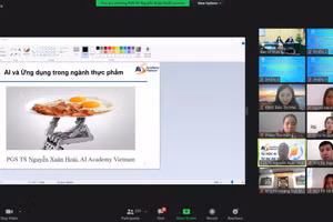 Hội thảo được tổ chức bằng hình thức trực tiếp kết hợp trực tuyến.