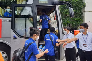 Lãnh đạo Học viện chúc cả đoàn lên đường bình an, hoàn thành xuất sắc nhiệm vụ