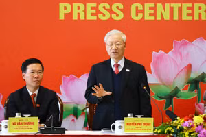 Tổng Bí thư, Chủ tịch nước Nguyễn Phú Trọng phát biểu tại buổi họp báo - sáng 1/2.