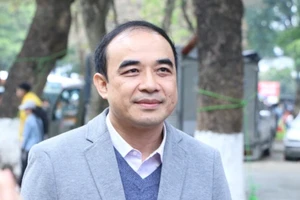 GS.TS Nguyễn Hữu Tú. 