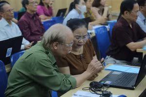 Các đại biểu, học viên tham dự hội nghị tập huấn