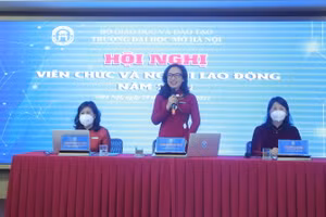 PGS.TS Nguyễn Thị Nhung phát biểu tại hội nghị.