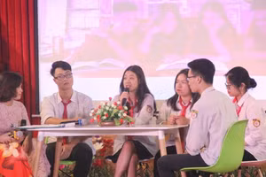 Một buổi toạ đàm của Trường Nguyễn Bỉnh Khiêm (Hà Nội) - thời điểm chưa có dịch Covid-19.