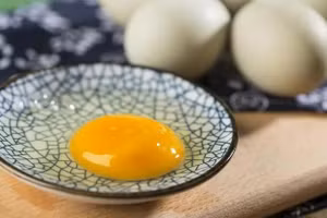 Ăn trứng nhiều có tốt không? Bác sĩ lưu ý những người sau không nên ăn trứng