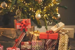 Một số điều bạn không bao giờ nên làm vào dịp Giáng sinh để đảm bảo mọi người đều có khoảng thời gian vui vẻ. (Ảnh: ITN).