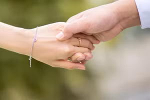 Các cặp vợ chồng cách nhau từ 0 đến 3 tuổi cho thấy mức độ hài lòng cao hơn so với những cặp cách nhau từ 4 đến 6 tuổi. (Ảnh: ITN) 