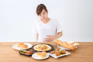 8 dấu hiệu bất thường sau khi ăn cảnh báo bệnh tật, đi khám ngay kẻo muộn