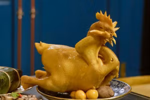 Cách luộc gà vàng ươm, không bị nứt để thắp hương