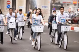 Ngắm nhan sắc trong veo của Hoa hậu Đỗ Hà 