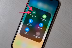 Công dụng ít người biết của chế độ máy bay trên điện thoại