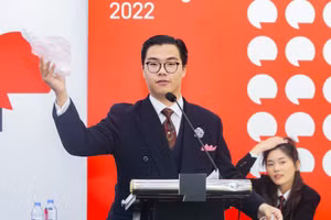 Quán quân The Debate Challenge bật mí bí quyết giành chiến thắng khi tranh biện