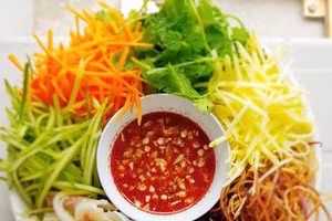 Cách làm nước sốt 'thần thánh' có thể trộn tất cả các món nộm chua ngọt 